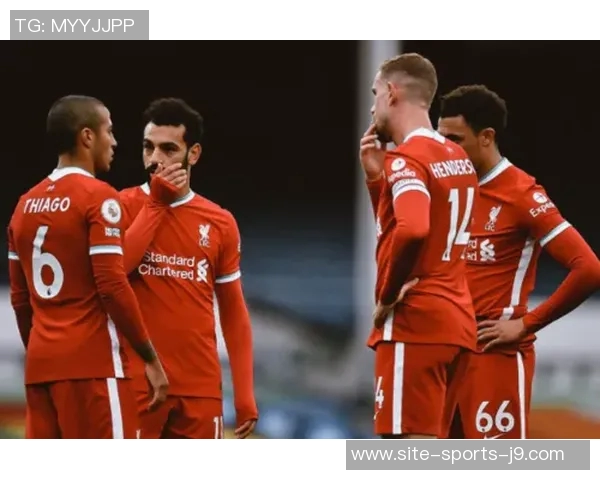 罗马队与克罗日队的激烈对决揭示足球战术的博弈与精彩瞬间